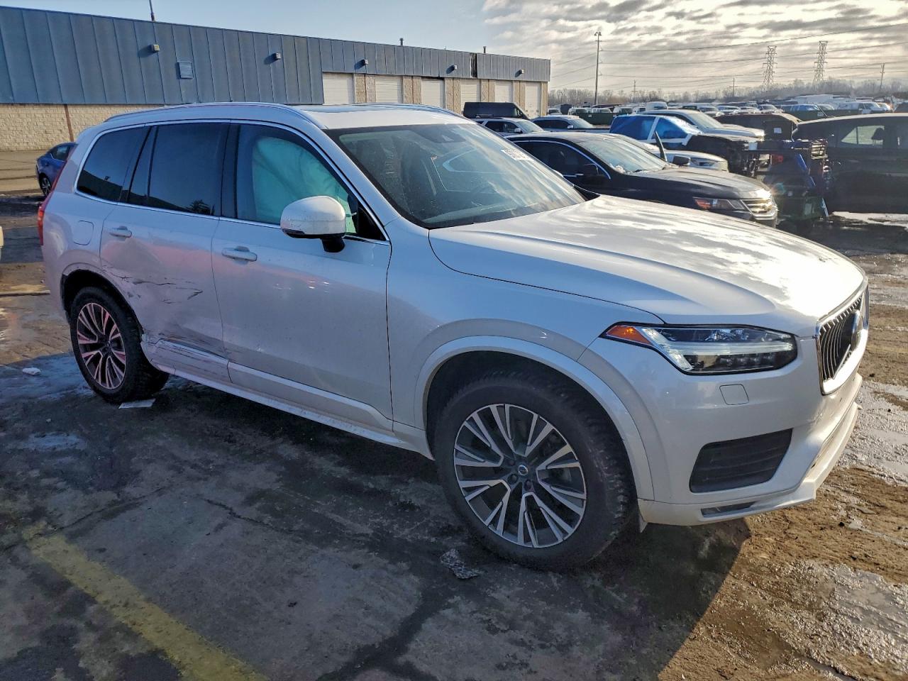 2021 VOLVO XC90 T5 MOMENTUM photo 4