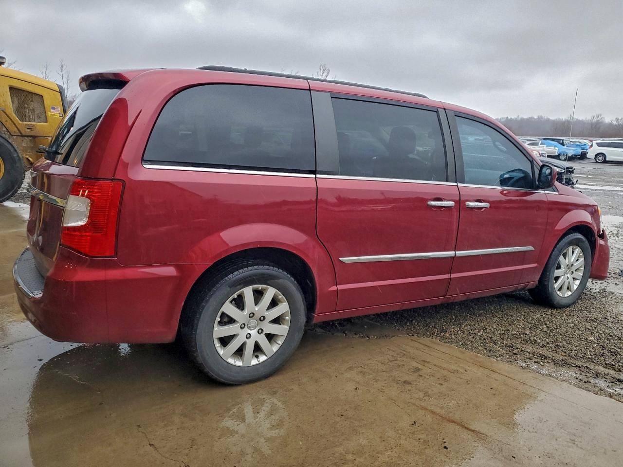 2015 CHRYSLER TOWN & COUNTRY TOURING photo 3