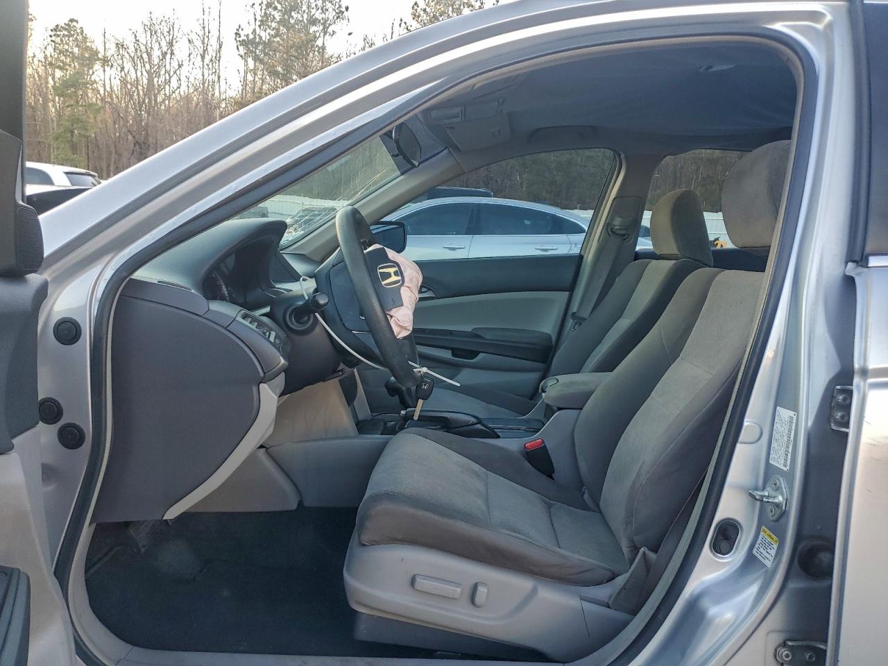 2009 HONDA ACCORD LXP photo 7