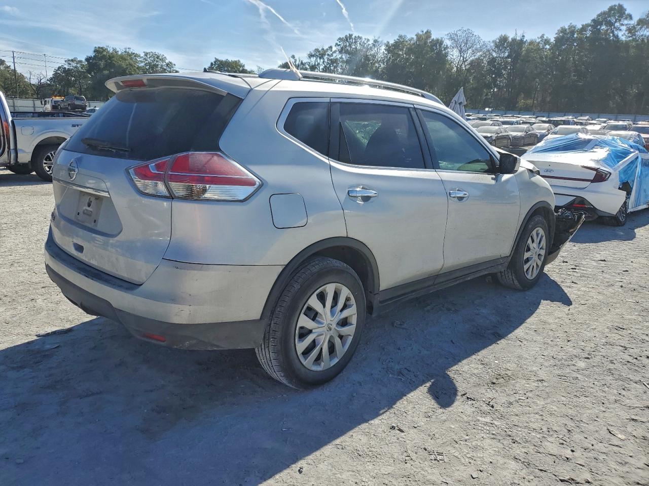 2016 NISSAN ROGUE S photo 5