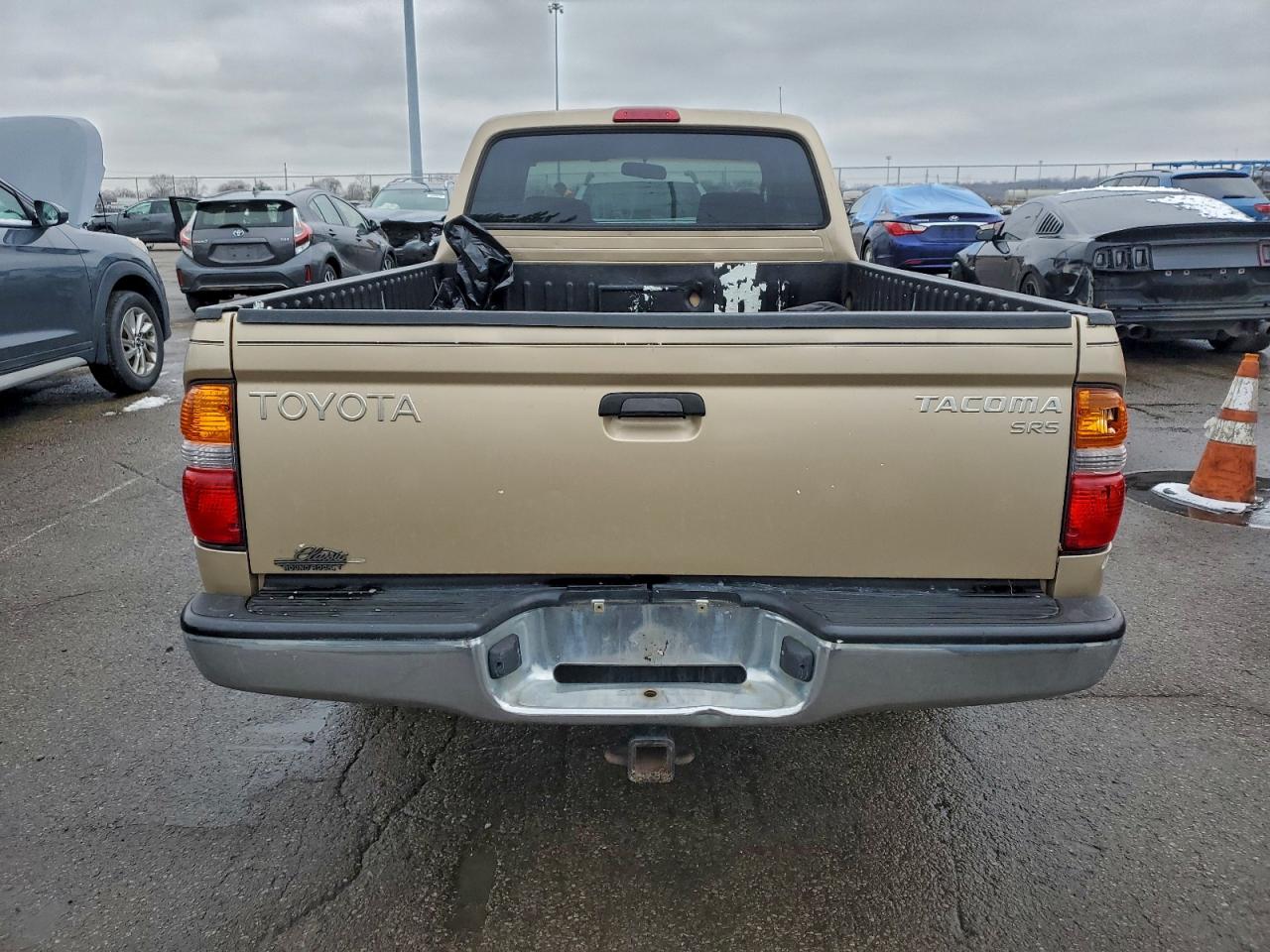 2001 TOYOTA TACOMA XTRACAB photo 6