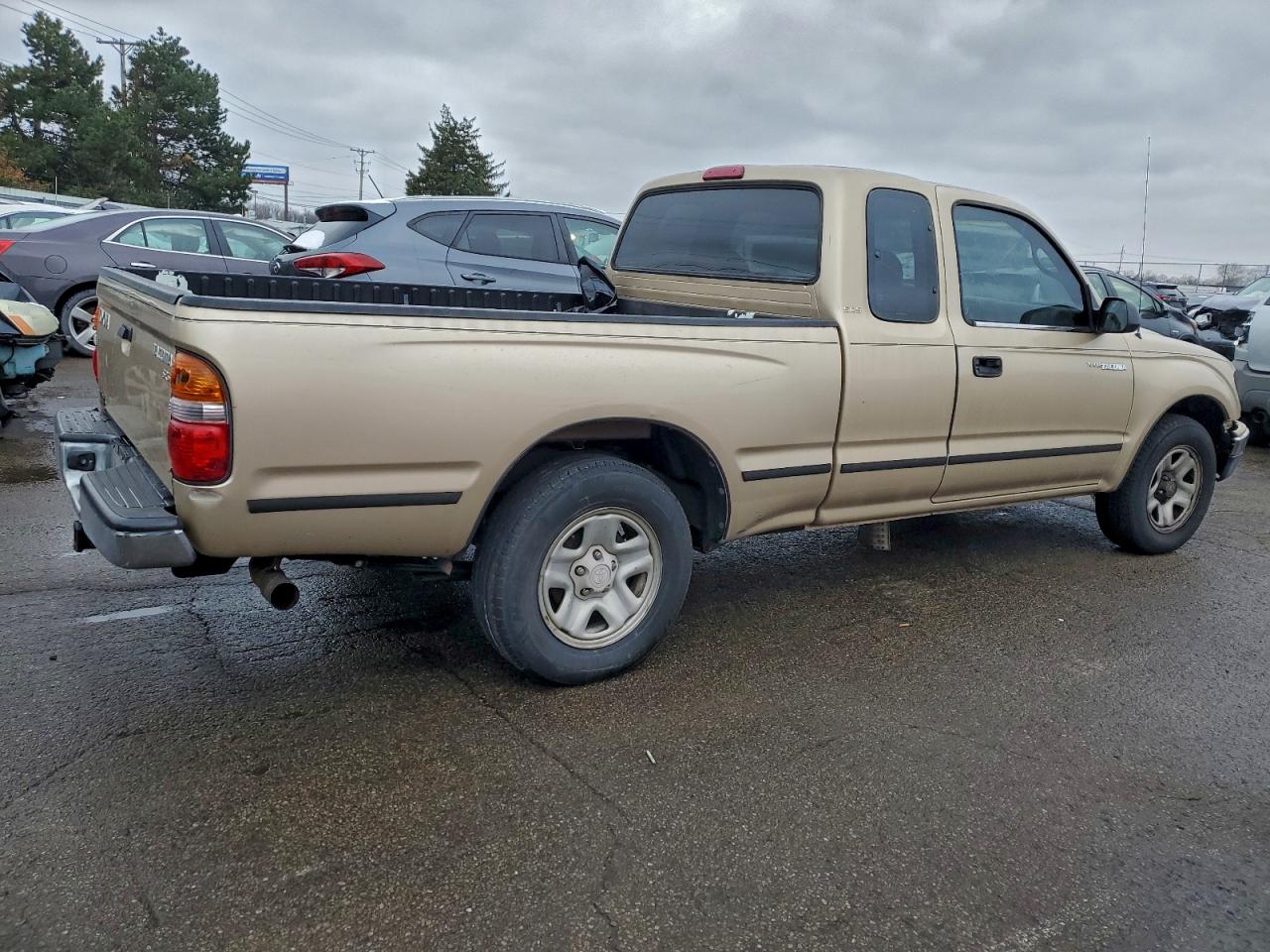 2001 TOYOTA TACOMA XTRACAB photo 3