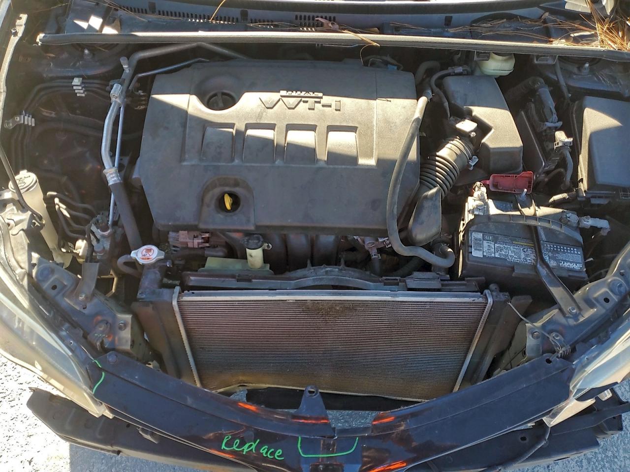2018 TOYOTA COROLLA L photo 11