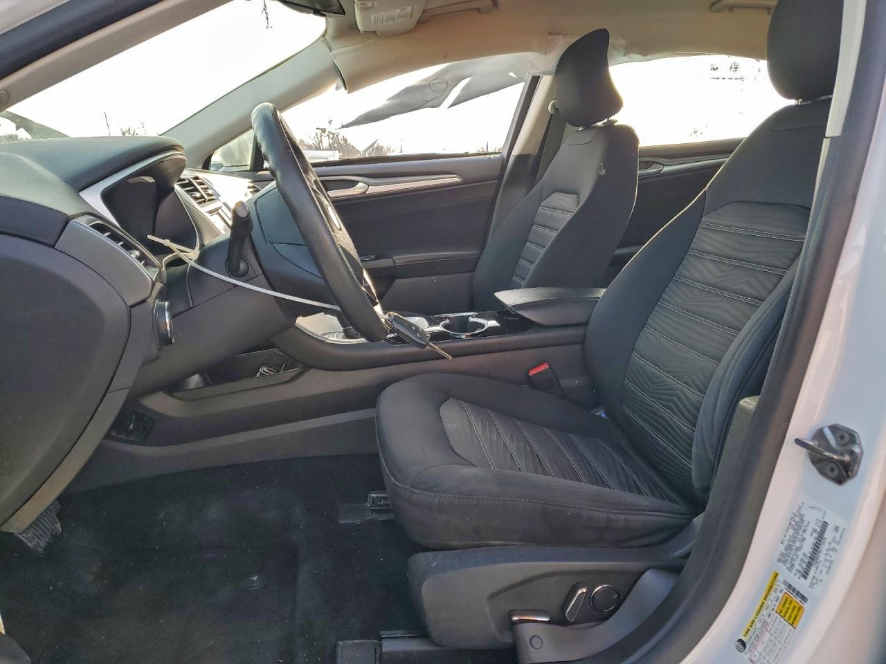 2016 FORD FUSION SE photo 7