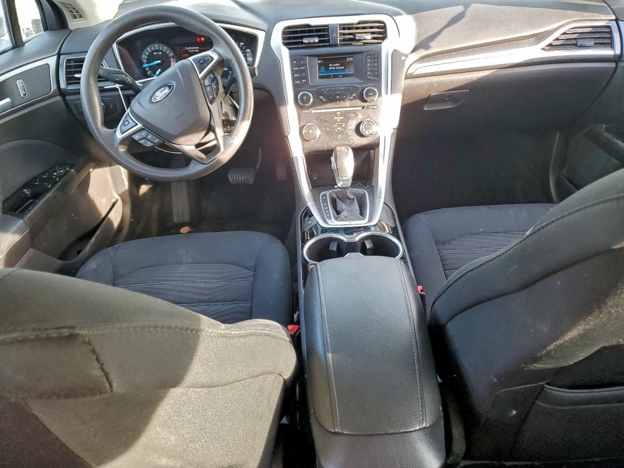 2016 FORD FUSION SE photo 8