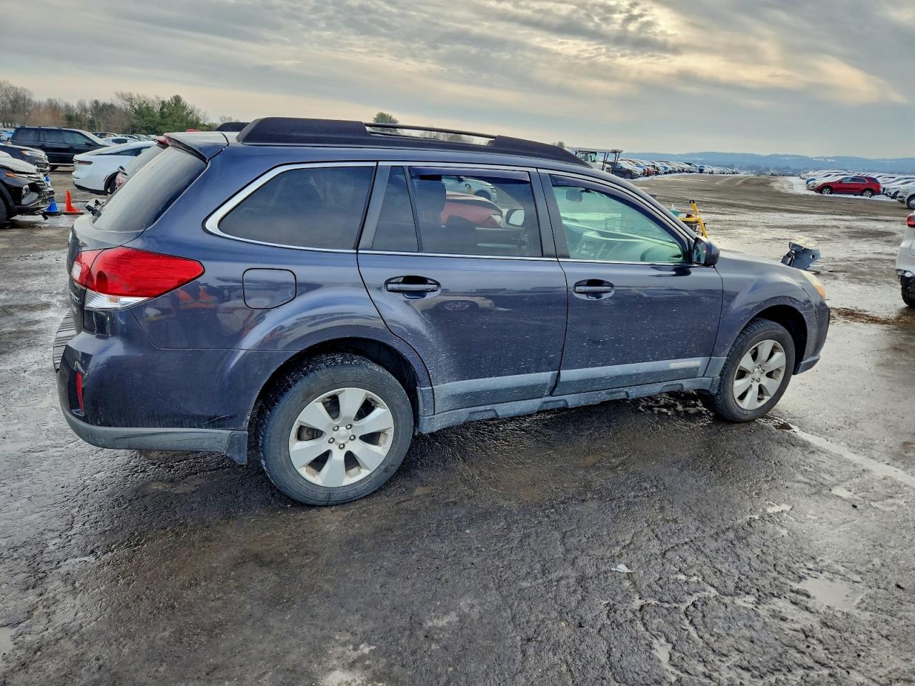 2012 SUBARU OUTBACK 2.5I PREMIUM photo 3