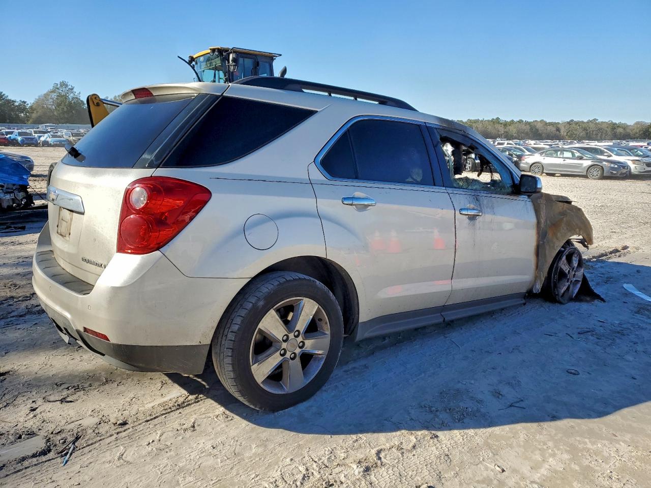 2015 CHEVROLET EQUINOX LT photo 5