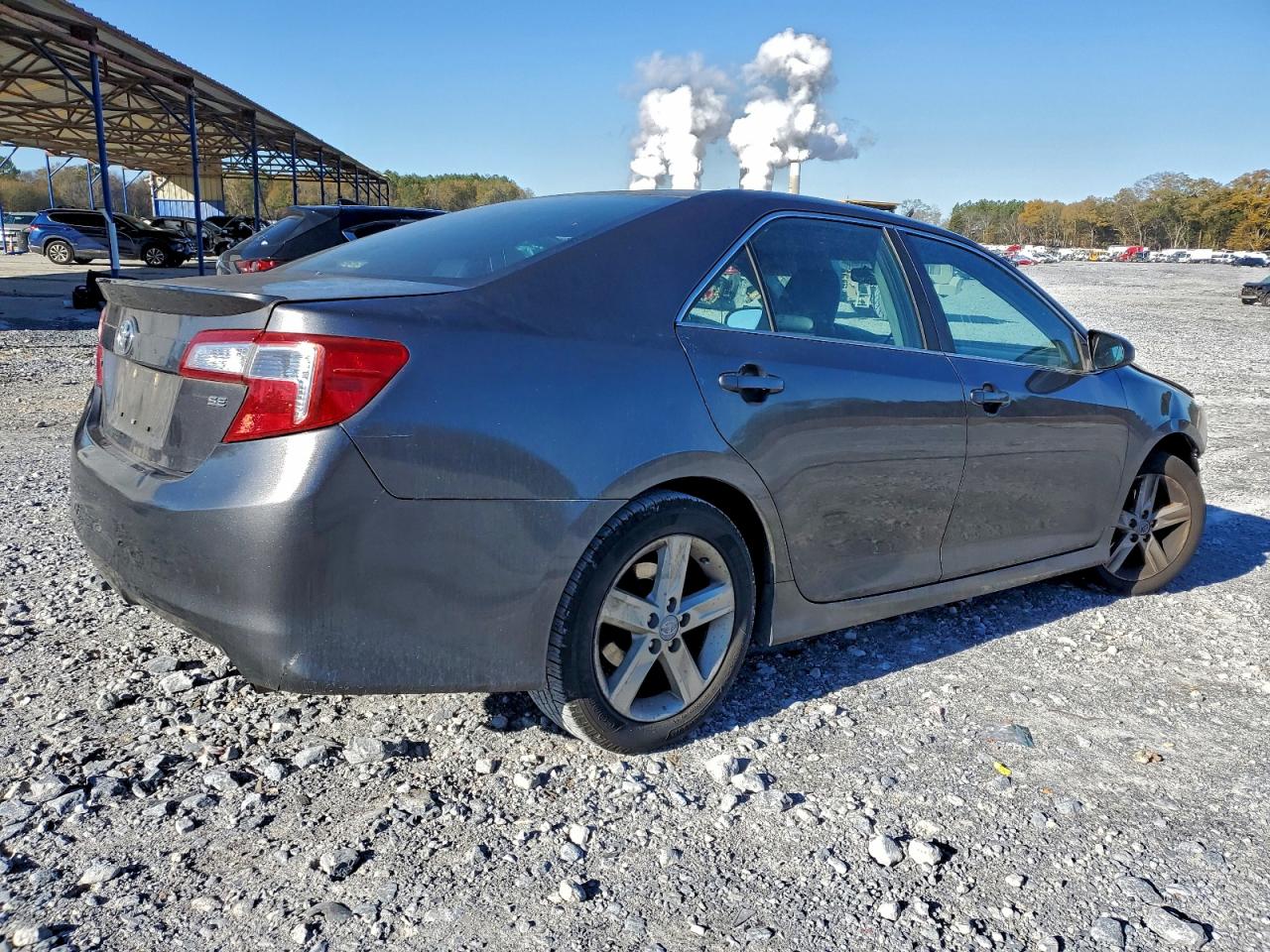 2012 TOYOTA CAMRY BASE photo 5