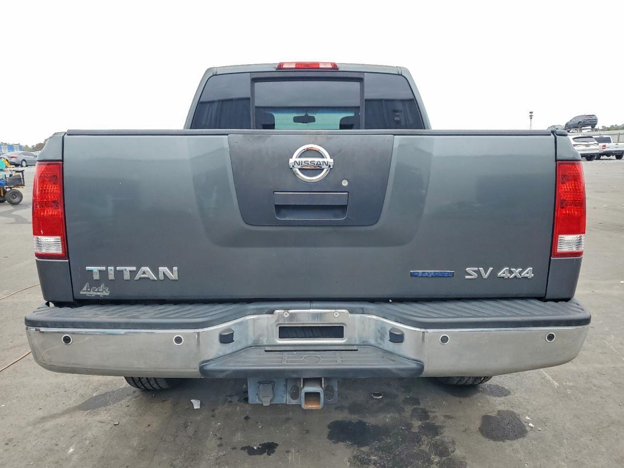 2011 NISSAN TITAN SV photo 6