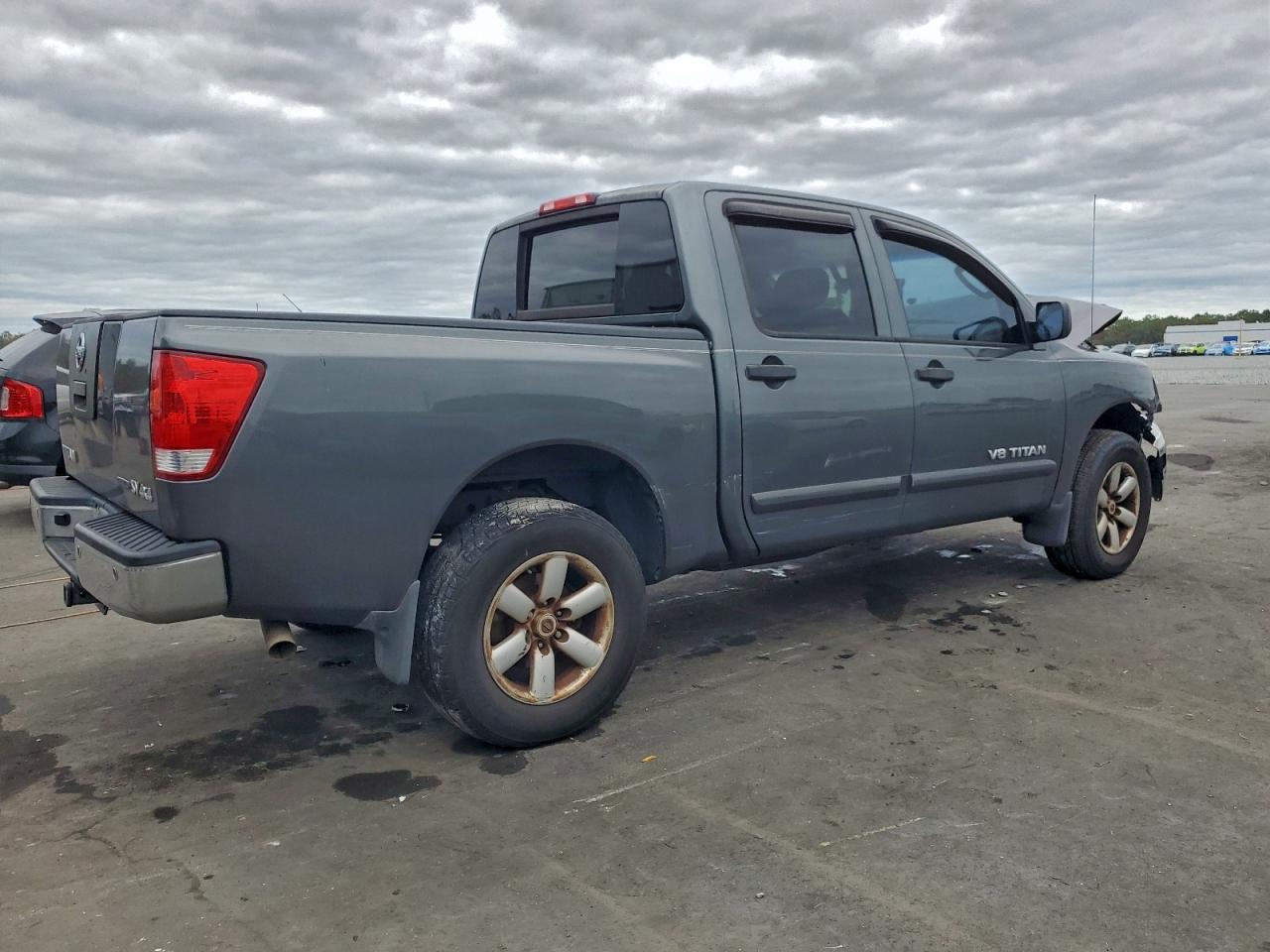 2011 NISSAN TITAN SV photo 3