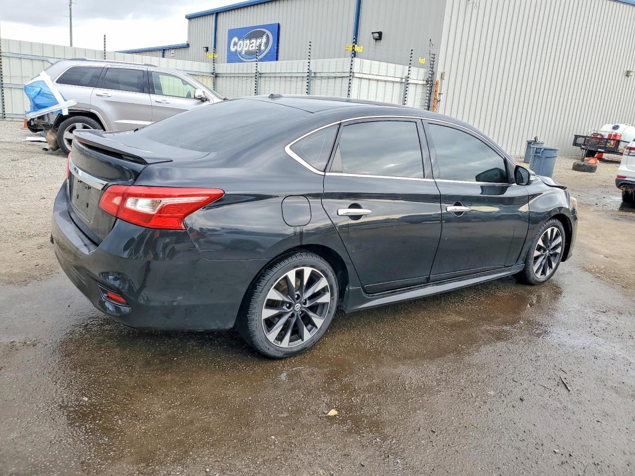 2017 NISSAN SENTRA SR TURBO photo 3