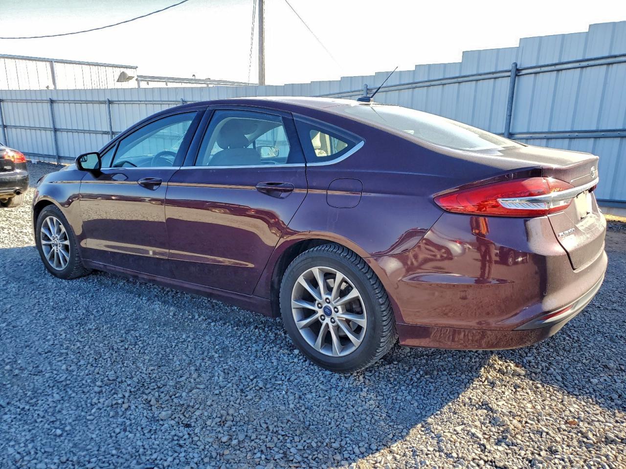 2017 FORD FUSION SE photo 2