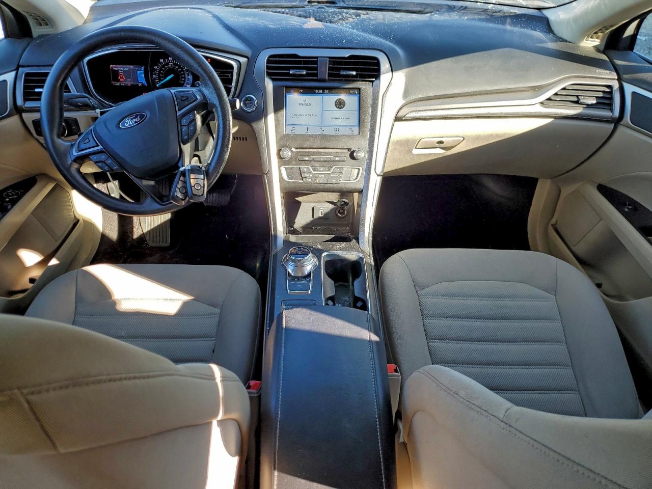 2017 FORD FUSION SE photo 8