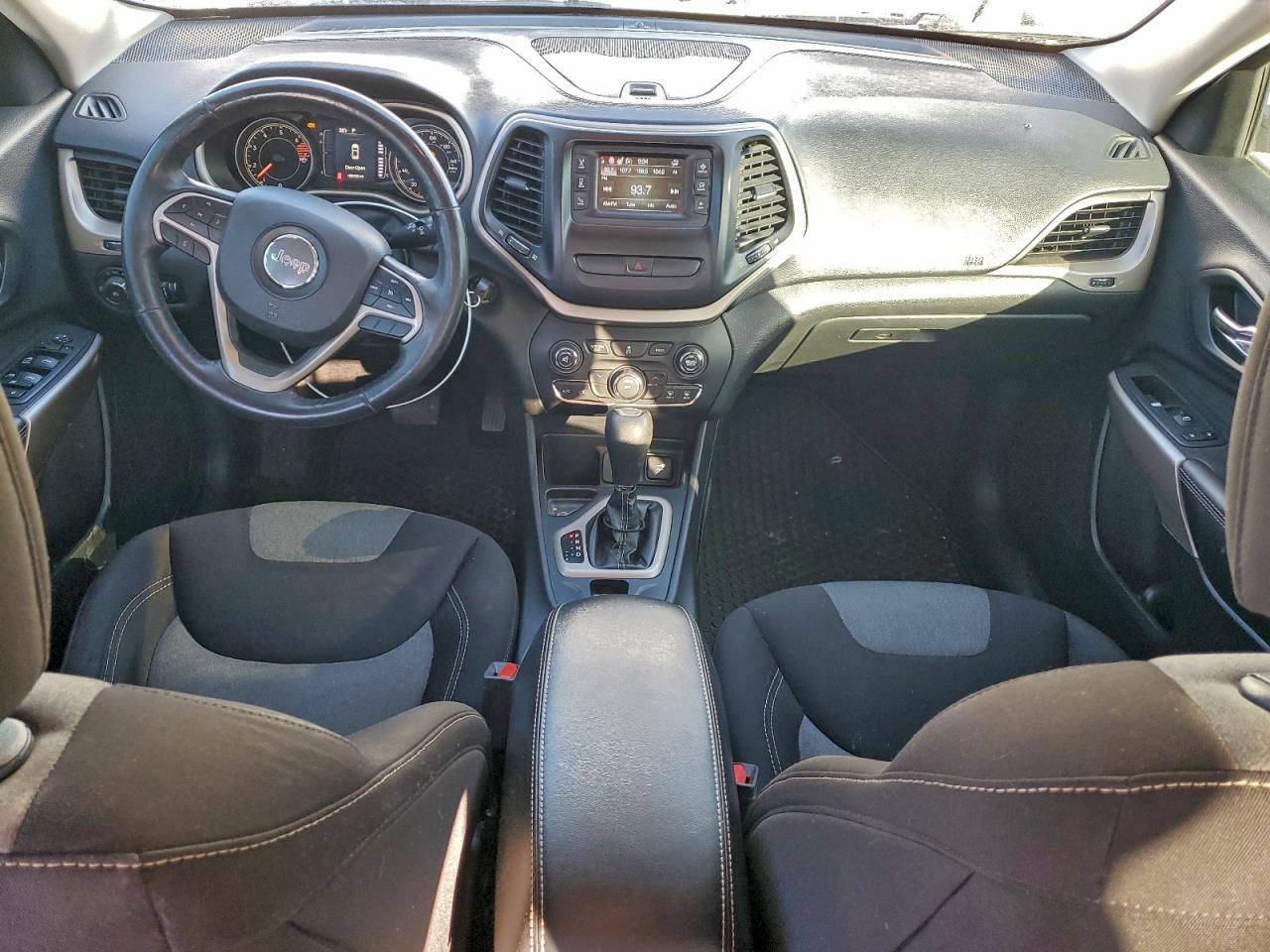 2018 JEEP CHEROKEE LATITUDE photo 15