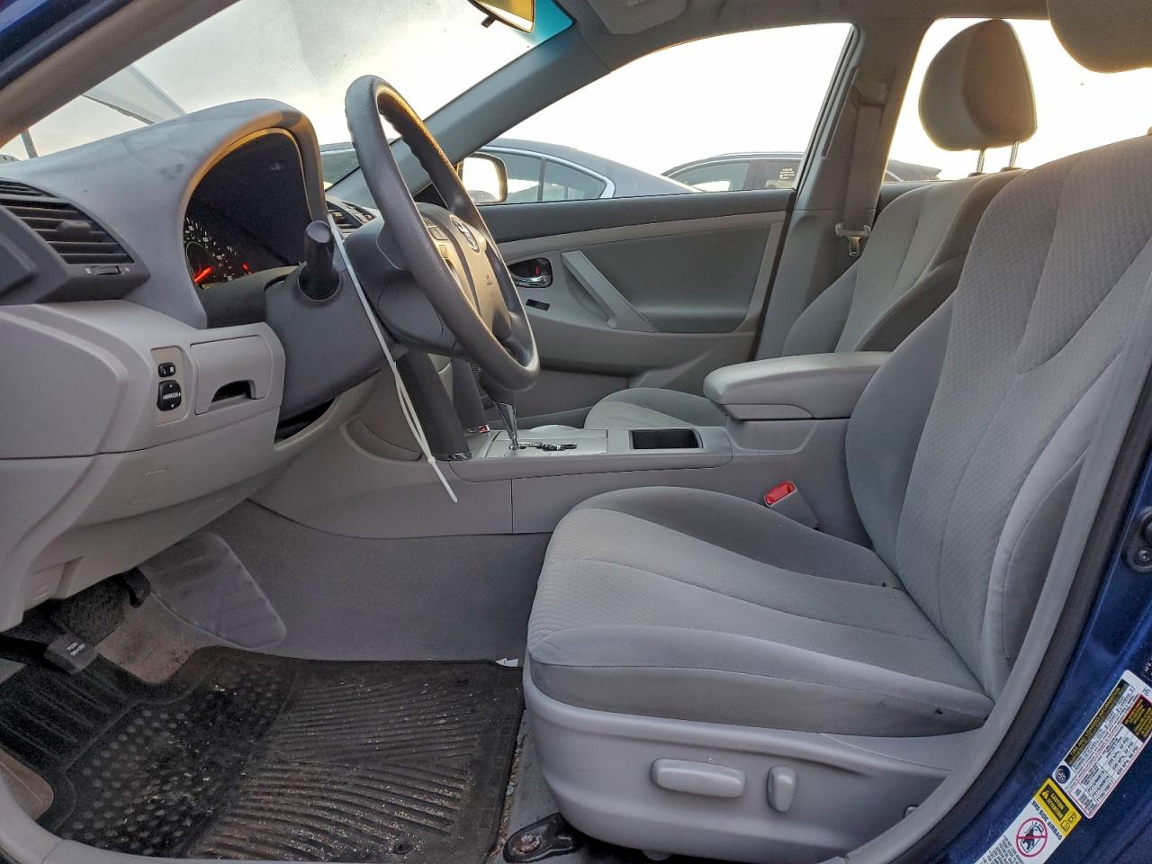 2009 TOYOTA CAMRY BASE photo 7