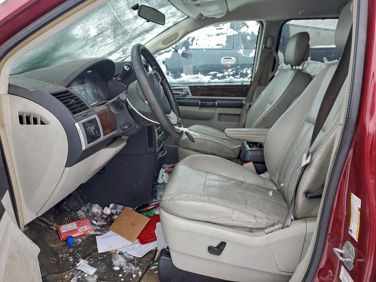 2010 CHRYSLER TOWN & COUNTRY TOURING PLUS photo 13
