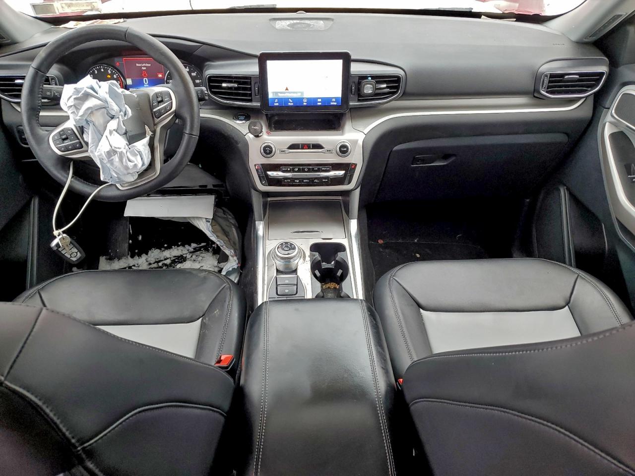 2024 FORD EXPLORER XLT photo 15