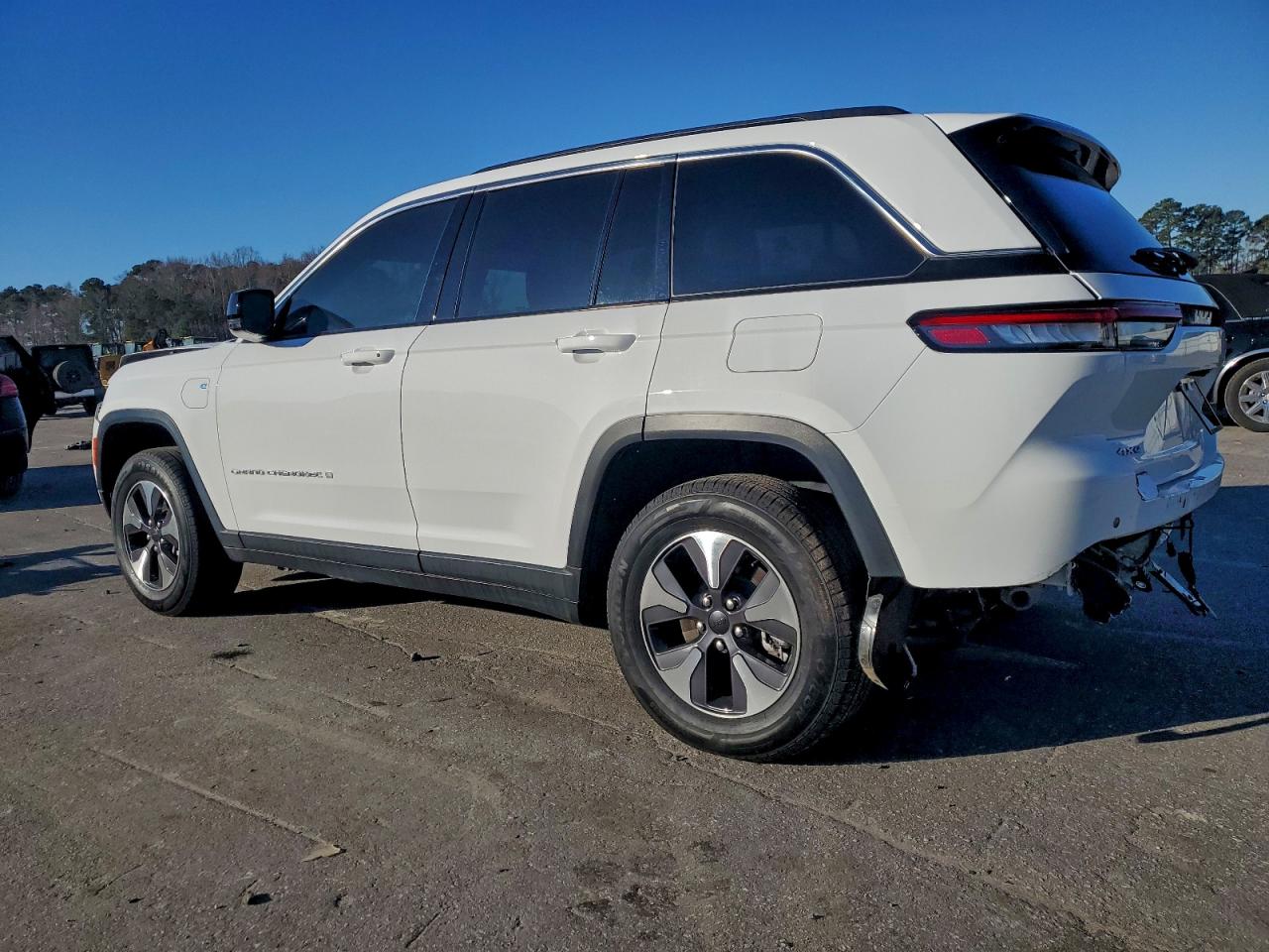 2024 JEEP GRAND CHEROKEE LIMITED 4XE photo 2