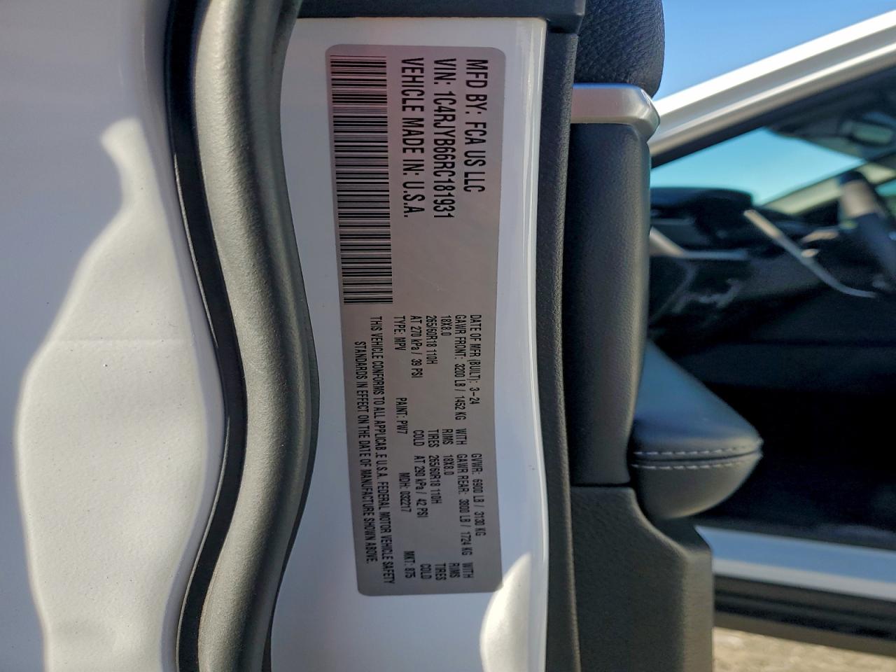2024 JEEP GRAND CHEROKEE LIMITED 4XE photo 13