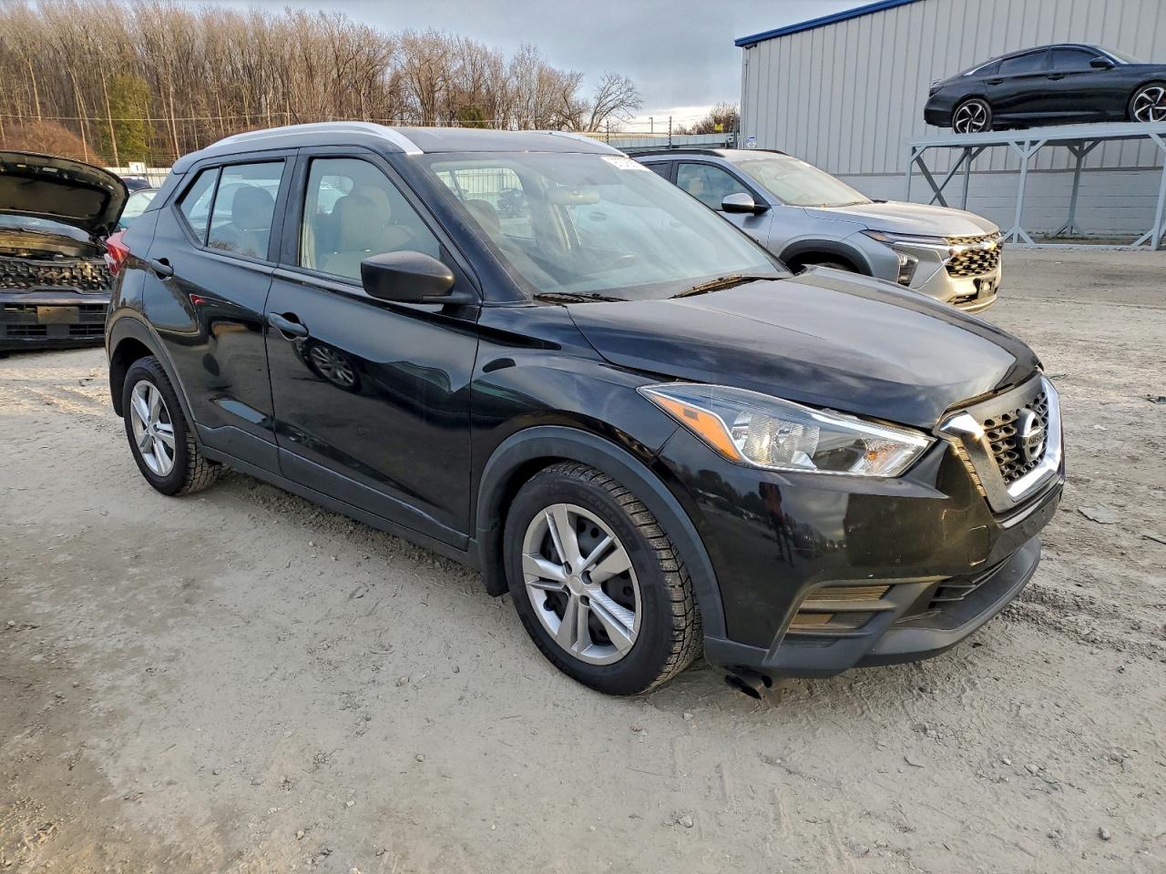 2019 NISSAN KICKS S photo 7
