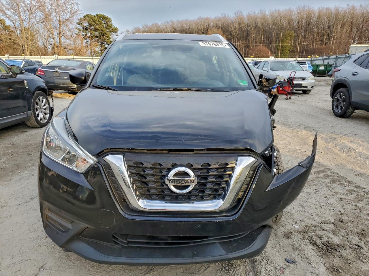 2019 NISSAN KICKS S photo 9