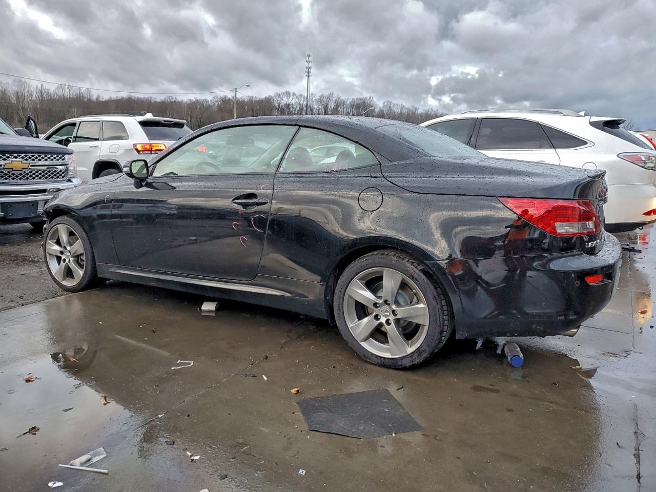2010 LEXUS IS 250 photo 4