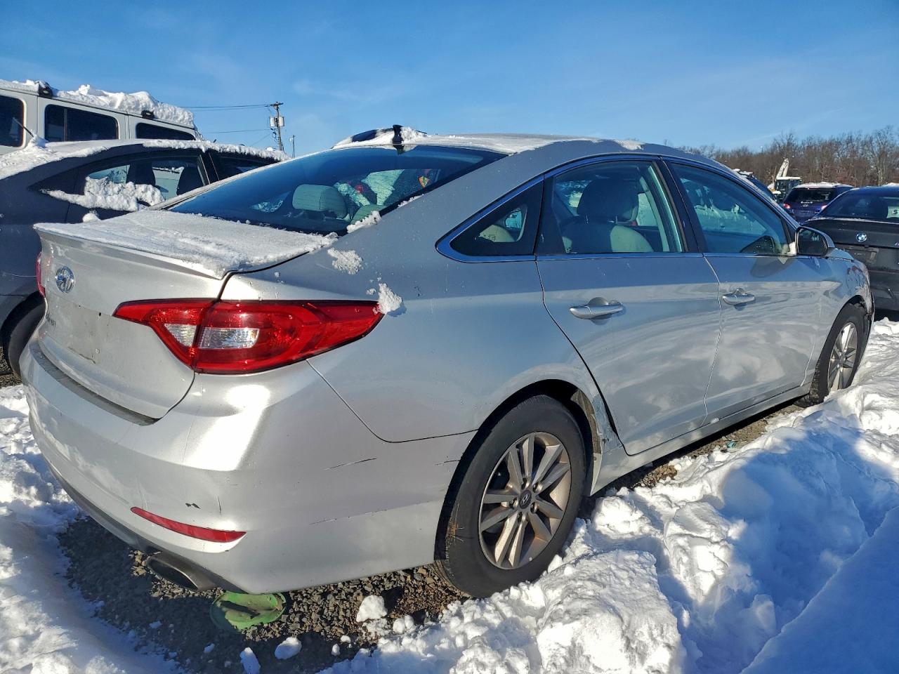 2016 HYUNDAI SONATA SE photo 3