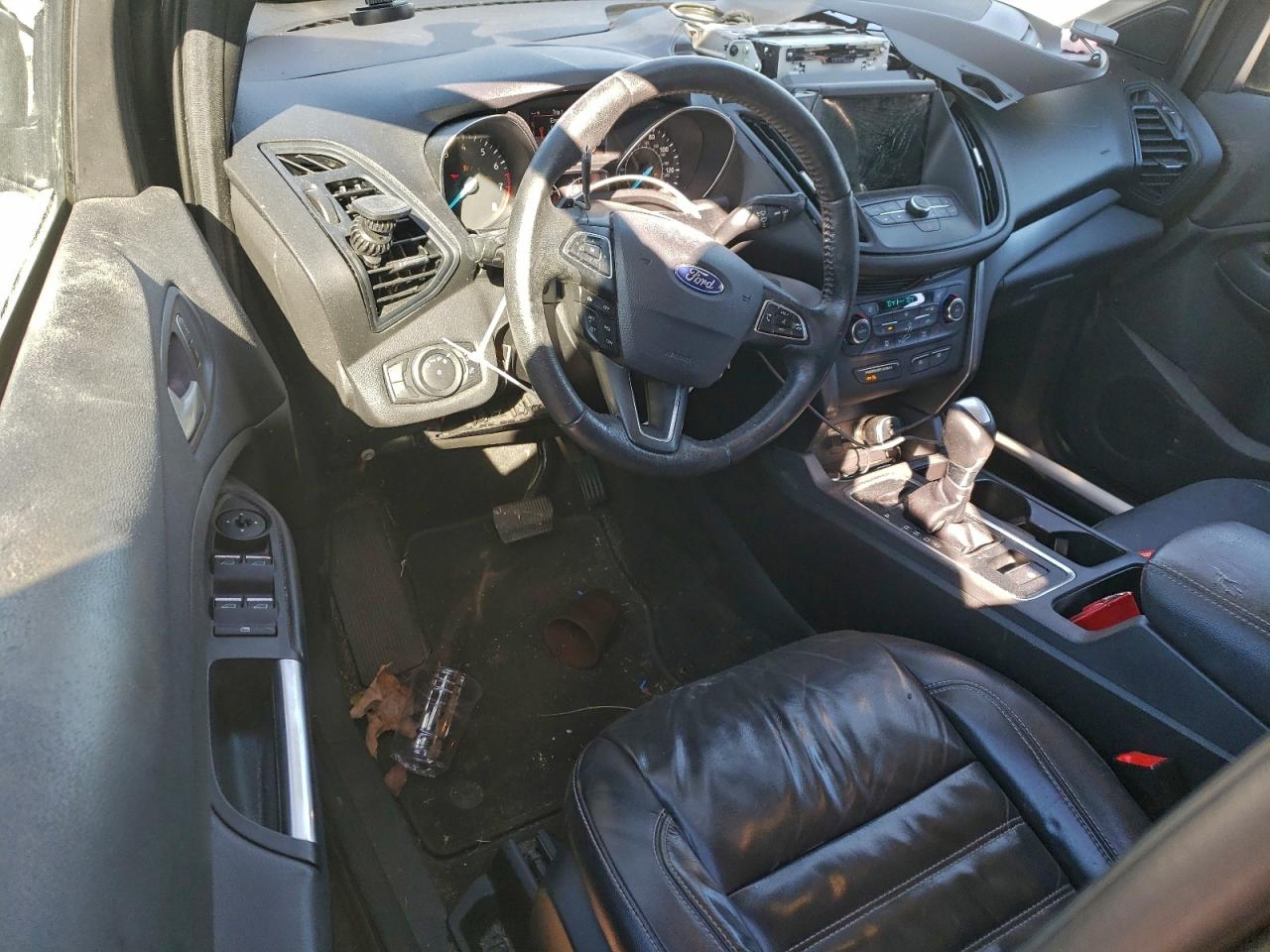 2017 FORD ESCAPE SE photo 15