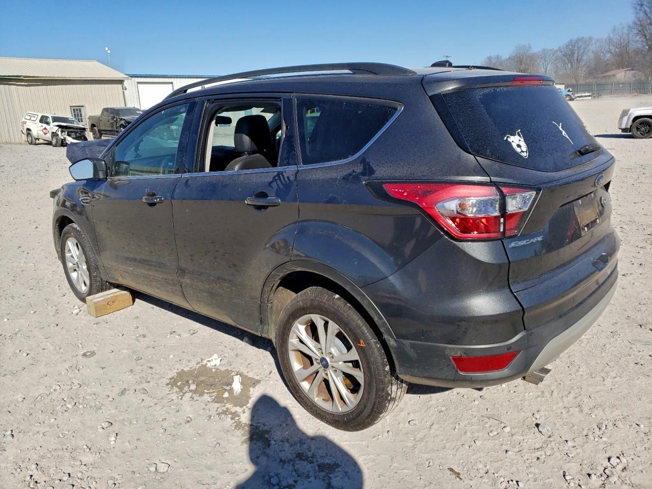 2017 FORD ESCAPE SE photo 3