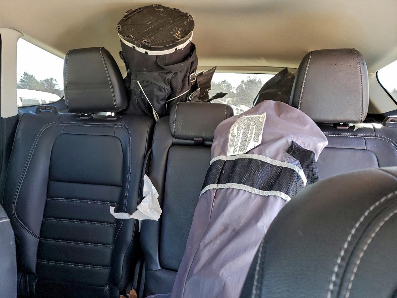 2017 FORD ESCAPE SE photo 19
