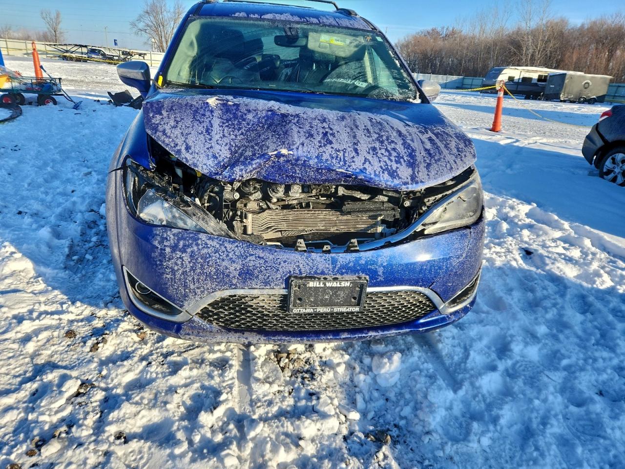 2019 CHRYSLER PACIFICA LIMITED photo 9