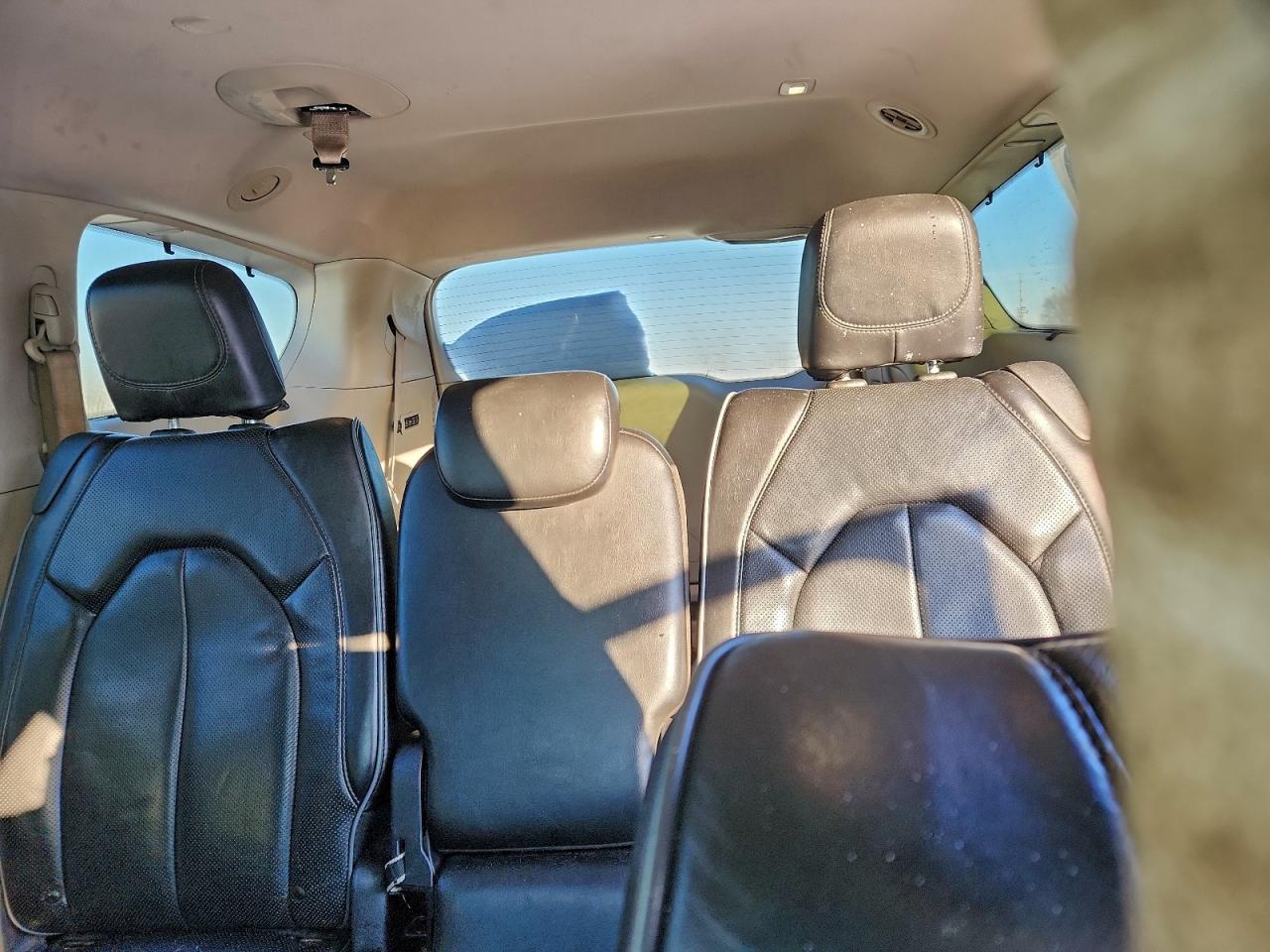 2019 CHRYSLER PACIFICA LIMITED photo 19