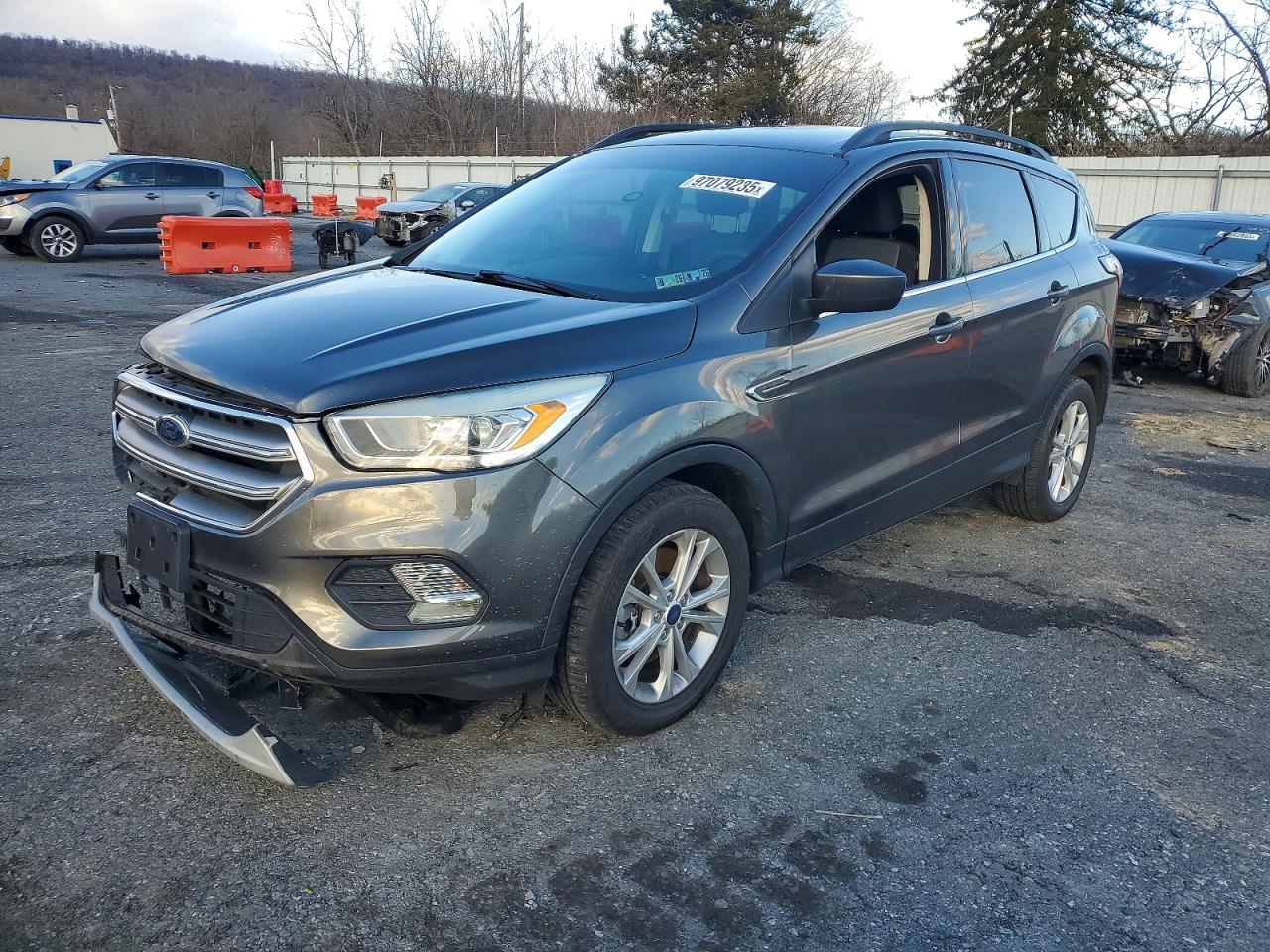 2017 FORD ESCAPE