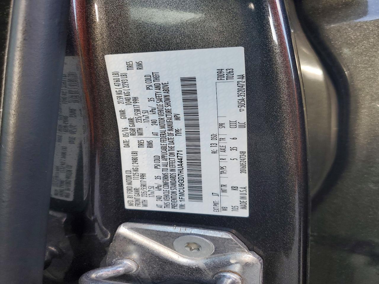 2017 FORD ESCAPE SE photo 37