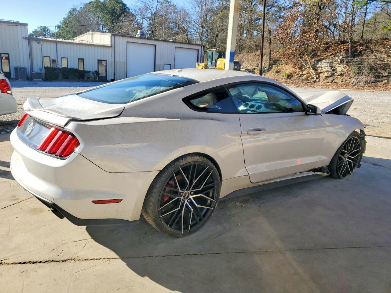 2017 FORD MUSTANG photo 5