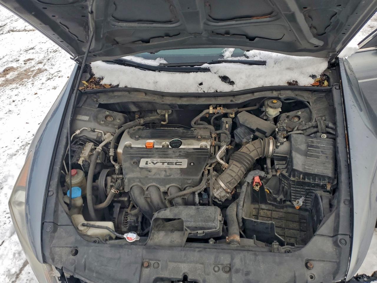2009 HONDA ACCORD LX photo 31