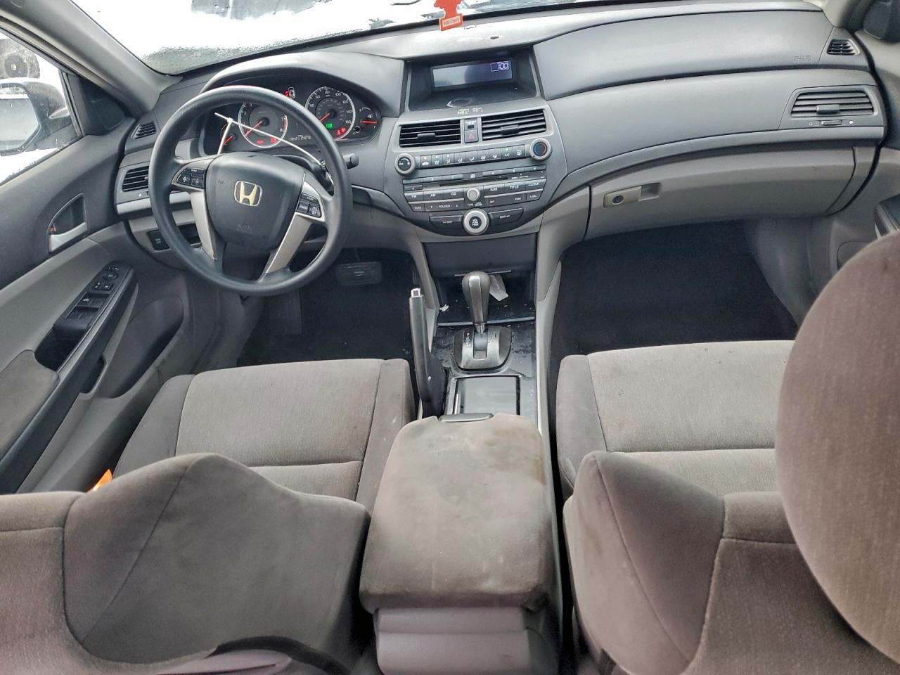2009 HONDA ACCORD LX photo 22