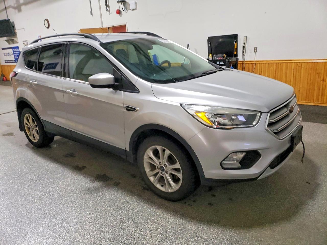 2018 FORD ESCAPE SE photo 4
