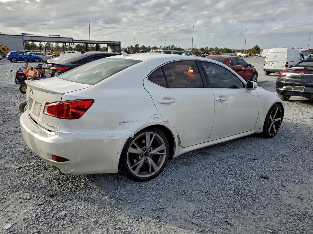 2010 LEXUS IS 250 photo 3