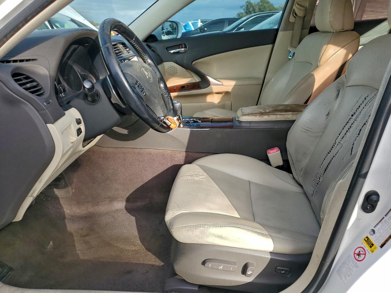 2010 LEXUS IS 250 photo 7