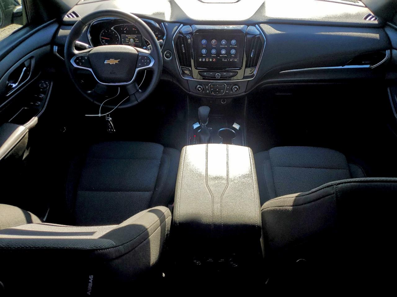 2023 CHEVROLET TRAVERSE LT photo 8