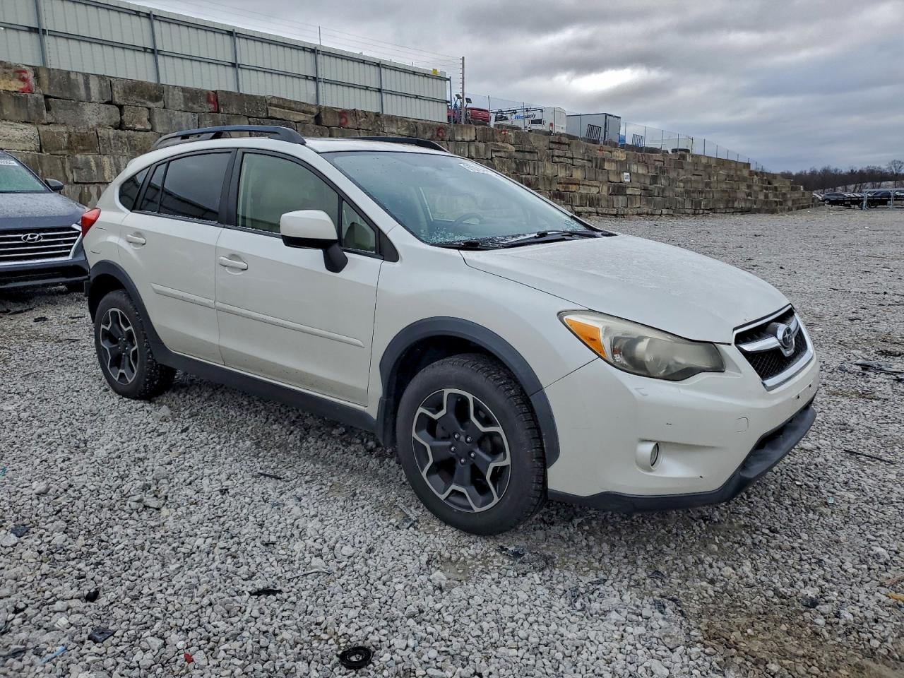 2013 SUBARU XV CROSSTREK 2.0 LIMITED photo 4