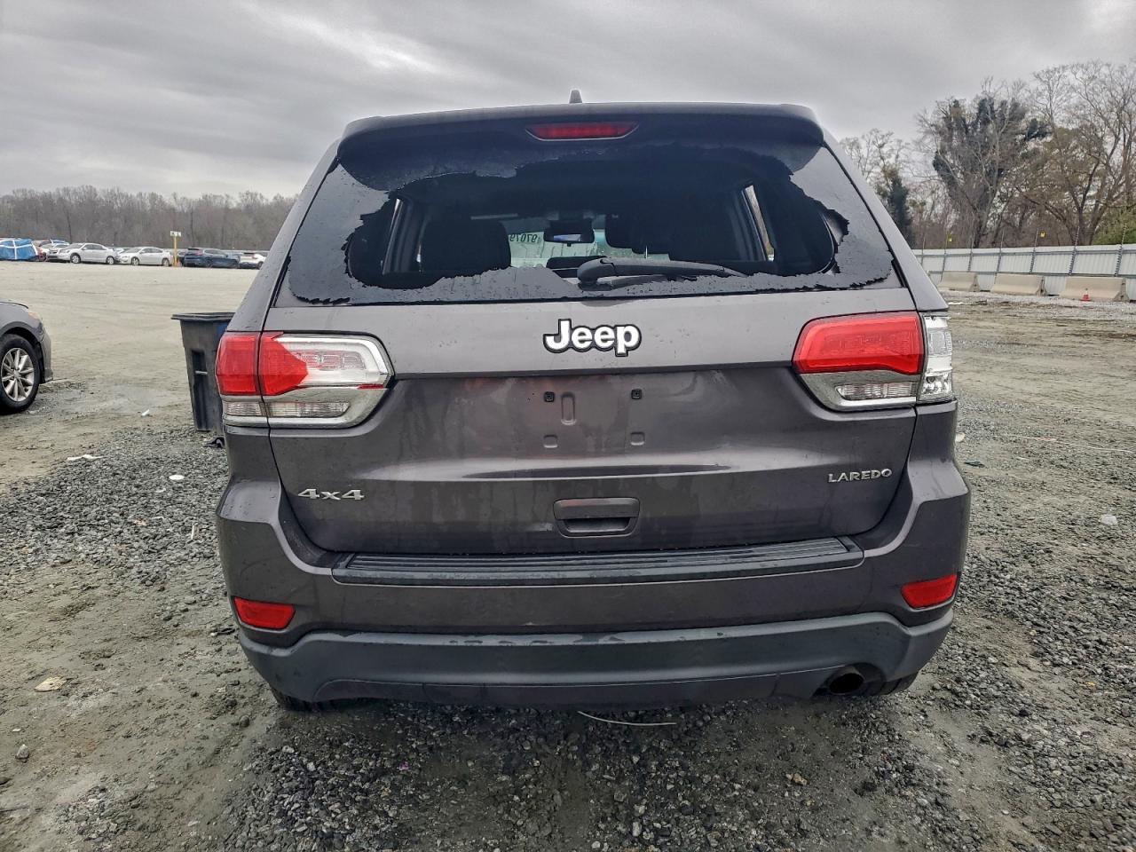 2014 JEEP GRAND CHEROKEE LAREDO photo 6
