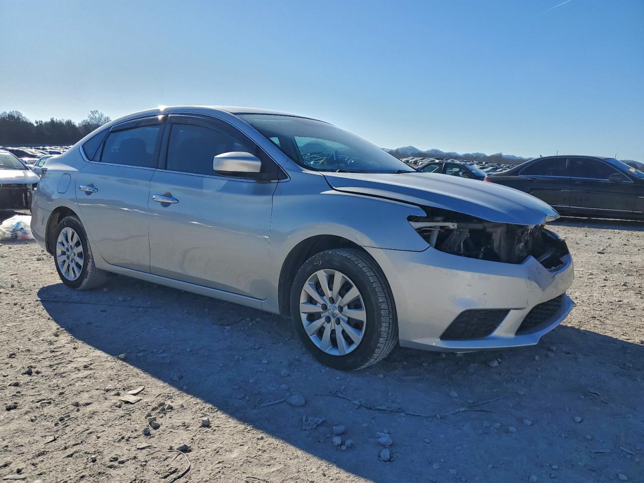 2019 NISSAN SENTRA S photo 4
