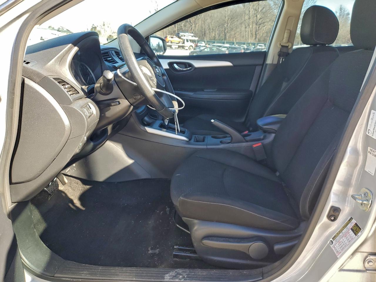 2019 NISSAN SENTRA S photo 7