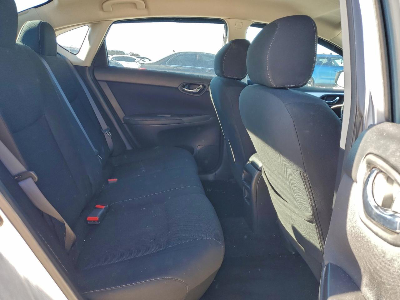 2019 NISSAN SENTRA S photo 10