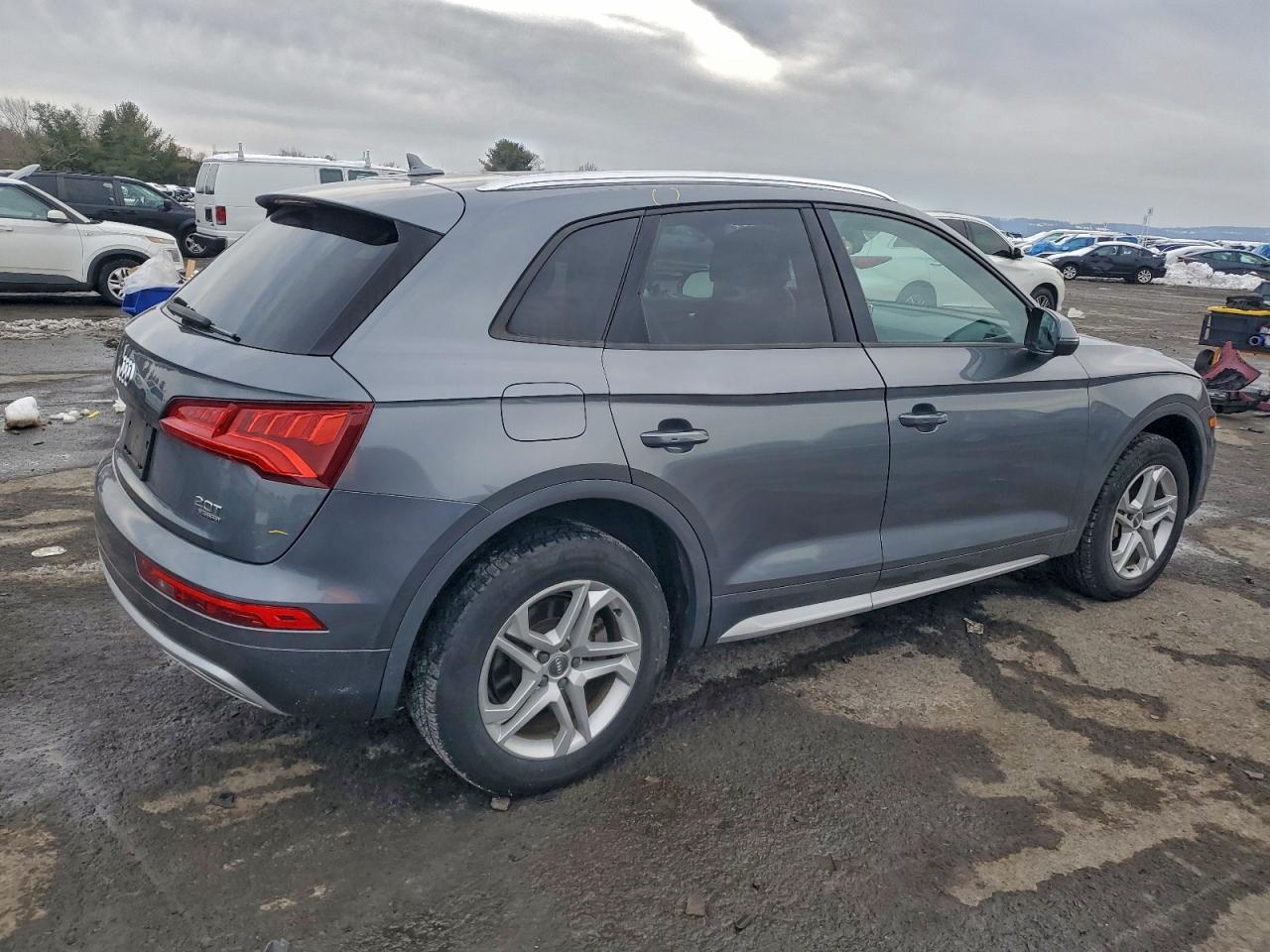 2018 AUDI Q5 PREMIUM photo 5