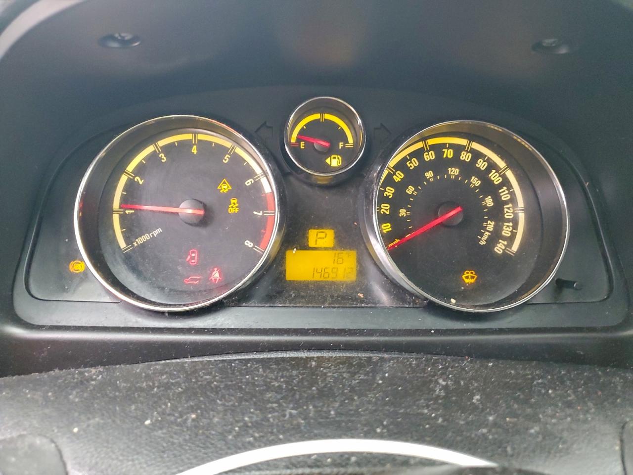 2008 SATURN VUE XE photo 9