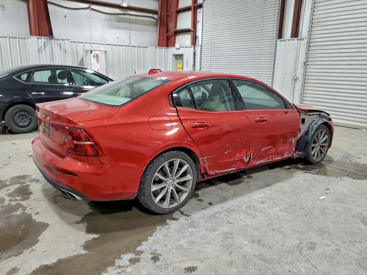 2019 VOLVO S60 T6 MOMENTUM photo 5