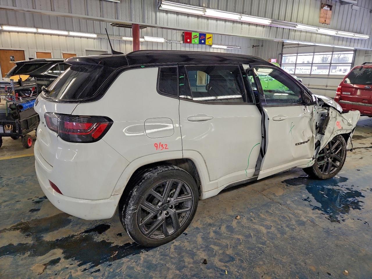 2025 JEEP COMPASS LIMITED photo 3